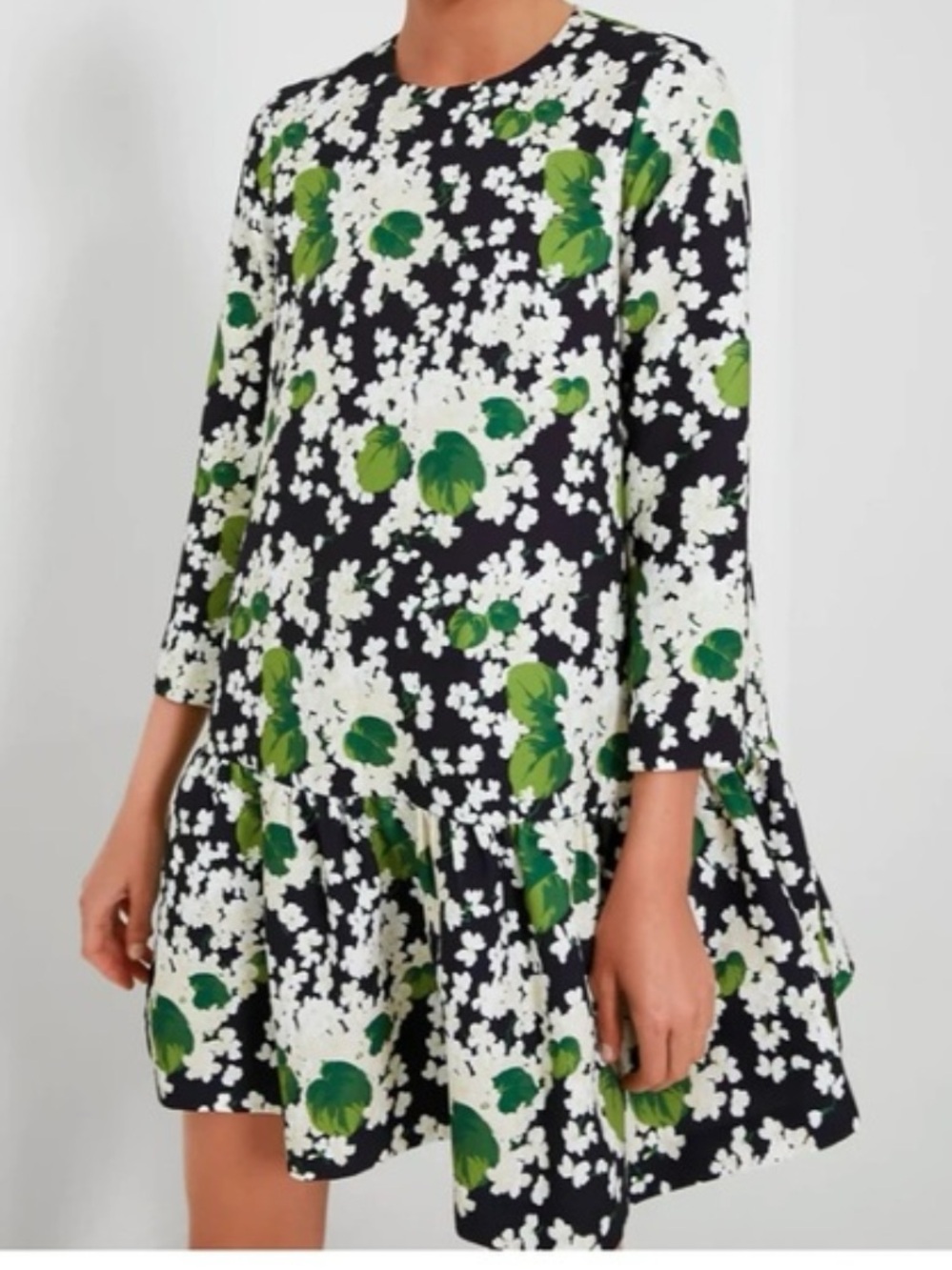 Noir Hydrangea Blooms Pierce Dress
TUCKERNUCK